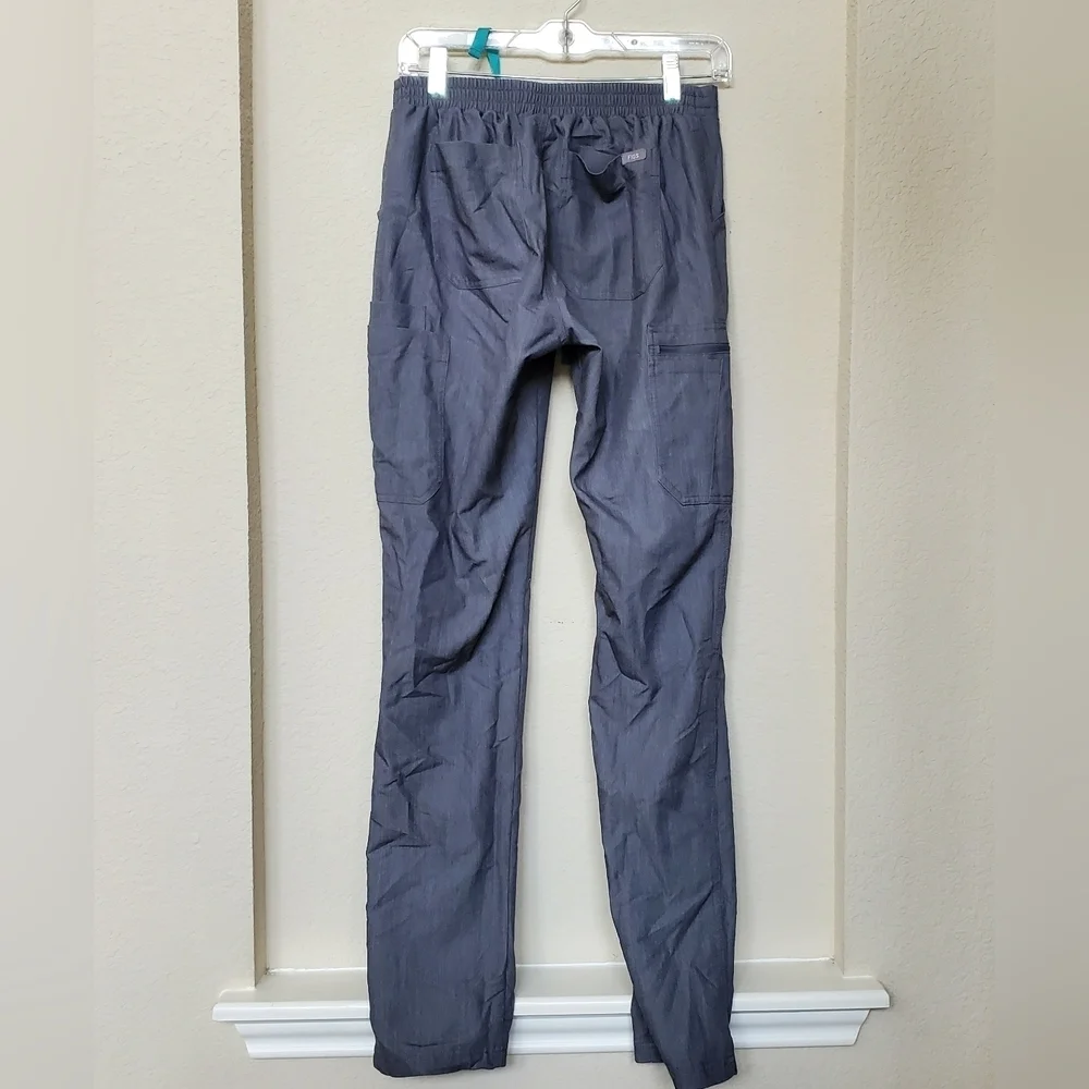 Figs Straight Leg Scrub Pants. Size XS - Picture 2 of 8